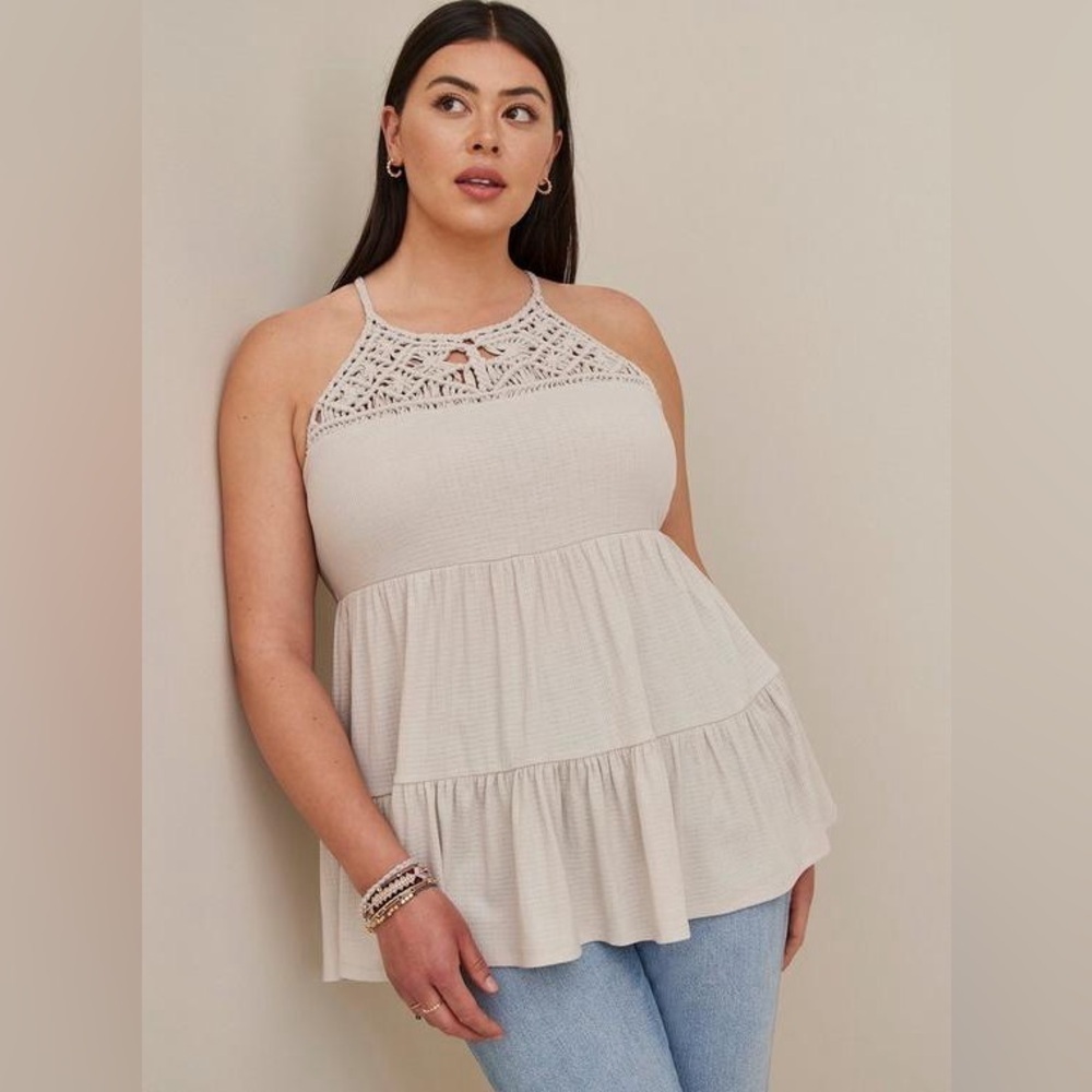 Torrid Textured Jersey Crochet High Neck Tiered Top Size 3 / 3X
